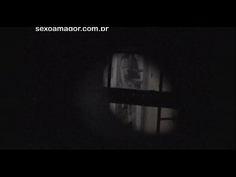 ❤️ Blondie bliver hemmeligt videooptaget af en voyeur fra nabolaget gemt bag hule mursten Sex at da.loanworld.top ❌