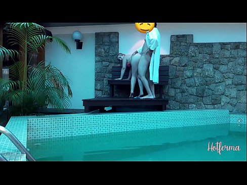 ❤️ Chef inviterer stuepige til poolen, men kunne ikke modstå en hot Sex at da.loanworld.top ❌